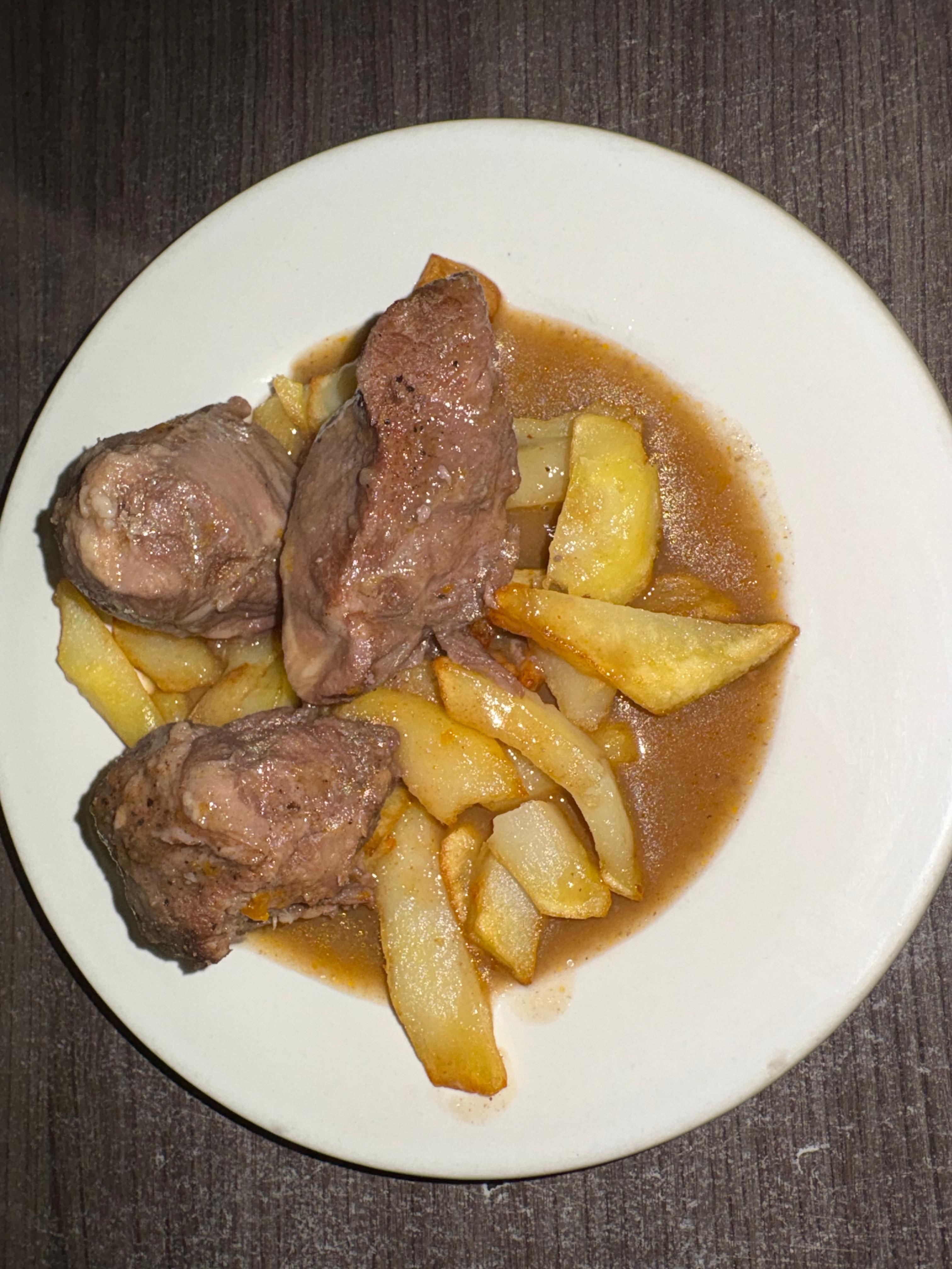 Carrilla en Salsa de Vino Tinto