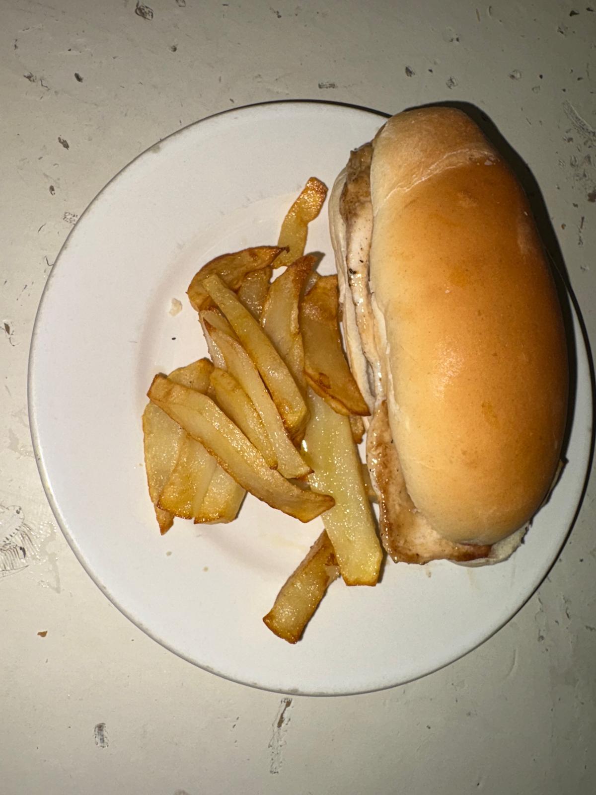 Montadito (Pollo o Cerdo)