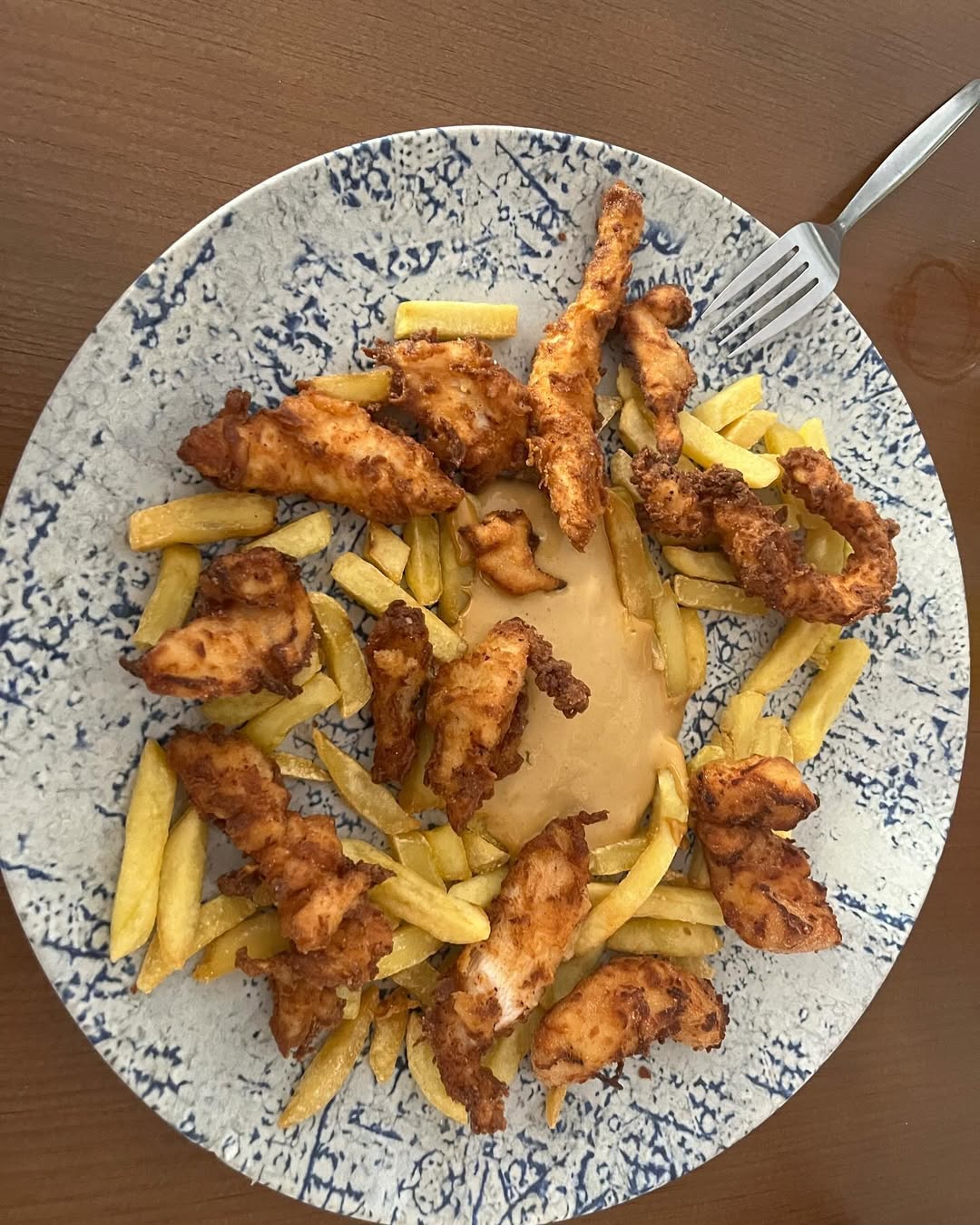 Pollo Crujiente con Salsa de Miel y Mostaza
